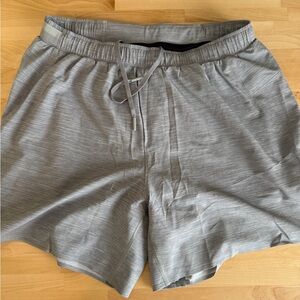Lululemon Men's Grey Shorts, Large